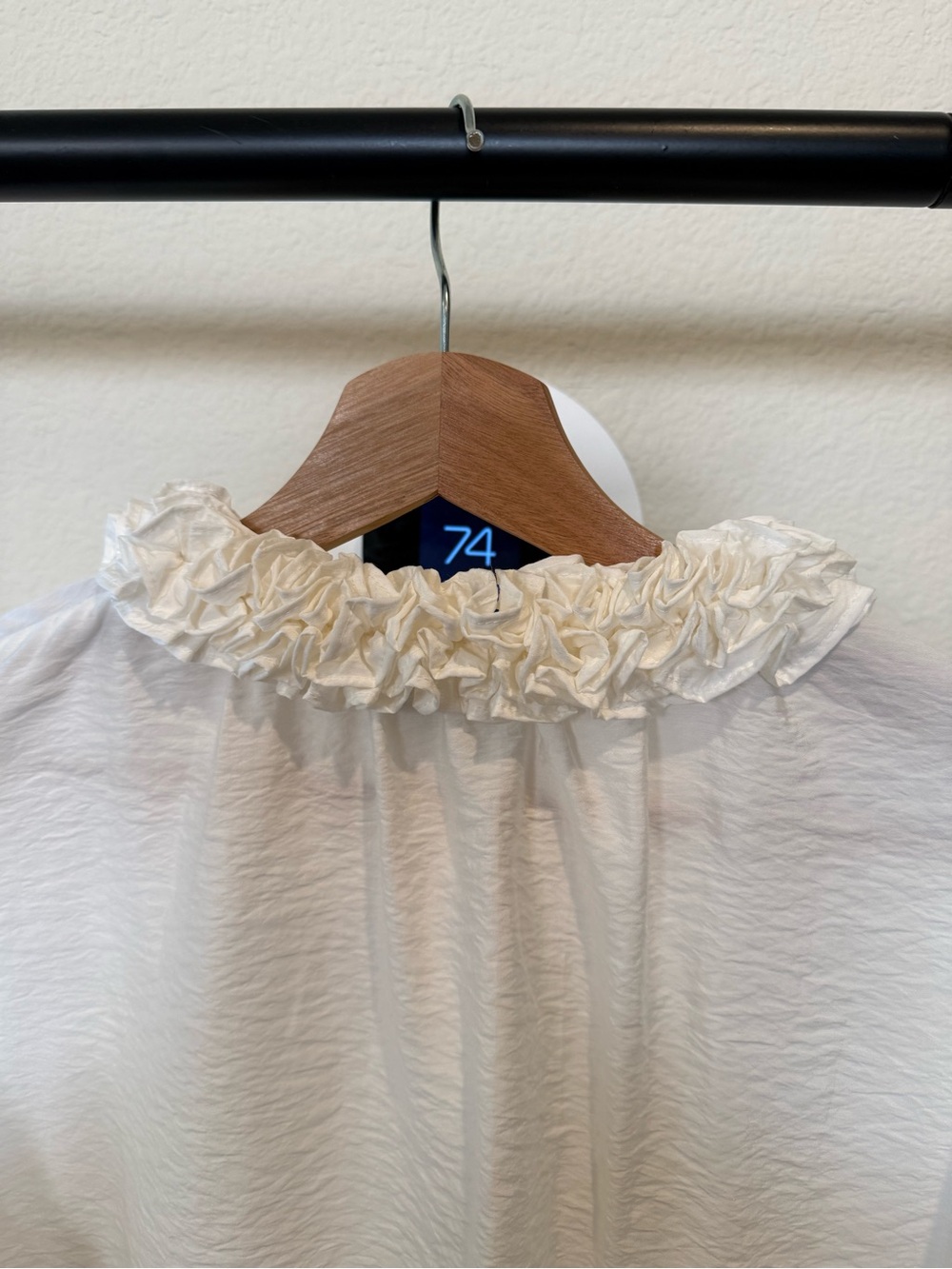 White Ruffle-Collar Button-Up Shirt - Picture 5 of 11